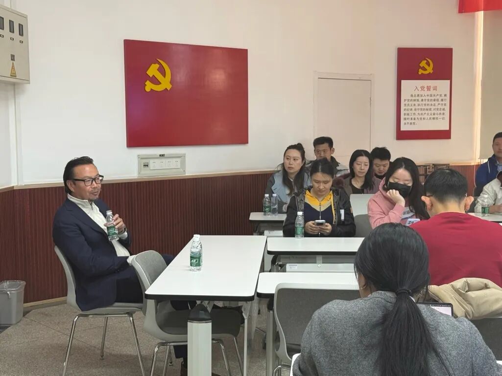 探研膜生前沿 解码科创融合 —— 清华 - 康奈尔双学位金融 MBA 学生参访生命科学学院俞立教授实验室(膜生物学国家重点实验室)